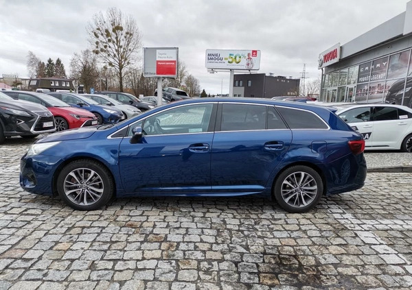 Toyota Avensis cena 62900 przebieg: 140672, rok produkcji 2017 z Jarocin małe 172